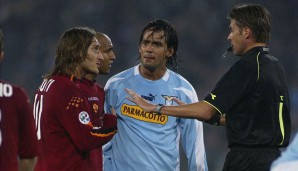 Roma - Lazio: Eines der aggressivsten Derbys dieser Welt. Auch wegen der unterschiedlichen politischen Ausrichtung der Fans
