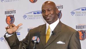 Nachdem Jordan 2006 geringe Anteile an den Charlotte Bobcats gekauft hatte, steigt er 2010 zum Mehrheitseigner auf.