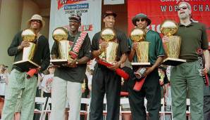 Insgesamt gewann Rodman in seiner Karriere fünf Meisterschaften, drei mit den Bulls (96-98) und zwei mit den Pistons ('89, '90).