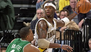 2001/02 Jermaine O'Neal (Indiana Pacers)