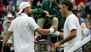 Wimbledon 2005: Auf dem Weg zum Wimbledon-Hattrick gibt Federer im gesamten Turnier nur einen Satz ab - in der dritten Runde gegen Nicolas Kiefer
