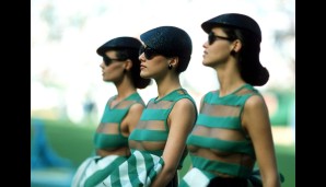 Von der Eröffnungsfeier in Mailand ist den meisten das in Erinnerung geblieben. Haute Couture als Gegenbewegung zum fiesen Look der 80er Jahre.
