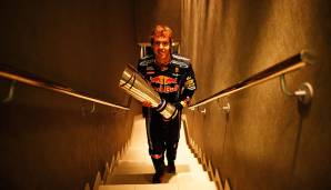 Unter Tränen feiert er seinen Titel, den er als erster deutscher Fahrer seit Schumacher 2004 holt. Kurios: Vettel führte die Weltmeisterschaft zuvor nicht ein einziges Mal an.