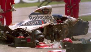 Beim Aufprall wurde Senna von dem gelösten Vorderreifen erschlagen. Zudem bohrte sich eine Strebe der gebrochenen Radaufhängung durch den Helm des dreimaligen Weltmeisters.