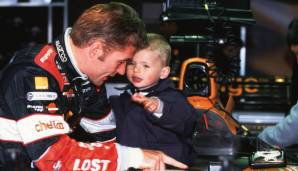 JOS UND MAX VERSTAPPEN: Wie schon bei den Villeneuves ist hier auch der Sohn erfolgreicher. Max Verstappen hat seinen ersten WM-Titel schon eingefahren, sein Vater war aber nie Champion.