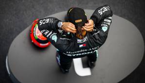Corriere dello Sport: "Mehr als Schumi: Hamilton ist zum Mythos geworden. Der Brite ist ein vielseitiger Pilot, der je nach Bedarf aggressiv oder umsichtig fährt und immer egoistisch ist. Er ist zum Alleinherrscher der Formel 1 aufgerückt."