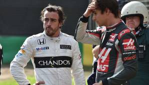 Der McLaren des Spaniers überschlägt sich mehrfach und wird völlig zerstört, Alonso kann das Wrack aber aus eigener Kraft verlassen. "Ich wusste, meine Mama schaut zu Hause vorm Fernseher zu. Da wollte ich schnell aussteigen", sagte Alonso.