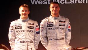Nach guter Debütsaison mit Sauber folgt nur ein Jahr später der Wechsel zum Topteam McLaren, wo Weltmeister Mika Häkkinen seine Karriere beendet und den Youngster als seinen Nachfolger empfiehlt. David Coulthard wird sein Teamkollege.