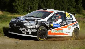Da Verhandlungen mit anderen Teams scheitern, nimmt der Finne 2010 an der Rallye-WM teil. Zunächst sitzt Kimi im Fiat, später rast er im Citröen über die Buckelpisten.