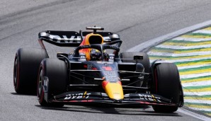 Der amtierende Weltmeister Max Verstappen fährt auch in der kommenden Saison für das Red-Bull-Team.