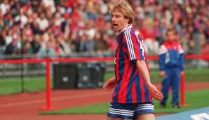Über 80 Minuten lief für den FC Bayern gegen den Tabellenletzten SC Freiburg nichts zusammen, als Giovanni Trapatoni 1997 Jürgen Klinsmann vom Feld nahm. Der war erzürnt und setzte zum legendären Tonnentritt an.