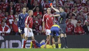 Bei der EM-Quali zwischen Schweden und Dänemark rückte 2007 ein deutscher Schiedsrichter in den Mittelpunkt: Herbert Fandel. Einem dänischen Zuschauer schmeckte die Leistung des Unparteiischen so gar nicht.