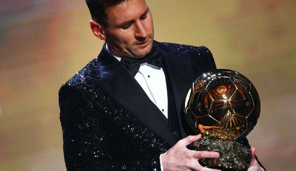 Lionel Messi gewann 2021 den Ballon d'Or vor Robert Lewandowski.