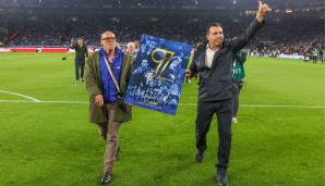 Yves Eigenrauch und Marc Wilmots beim Empfang der Schalker Eurofighter in der Arena auf Schalke im Rahmen der Aufstiegsfeier 2022.