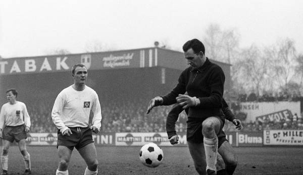 Horst Schnoor - *11.04.1934 - Jahre im Verein: 1952 - 1967. Schmiss sich in über 500 Pflichtspielen für den HSV in den Dreck und schoss sogar zwei Tore. Meister 1960 und Pokalsieger 1963.