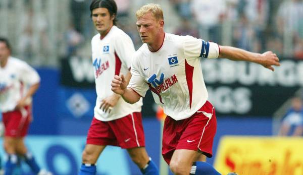 Jörg Albertz - *29.01.1971 - Jahre im Verein: 1993 - 1996 und 2001 - 2003. Kam, sah und haute ordentlich drauf. Wurde von allen HSV-Fans geliebt und avancierte sogar zum Kapitän.