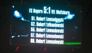 FÜNF TORE: Robert Lewandowski (Bayern München) - 5:1 gegen den VfL Wolfsburg am 22. September 2015: Fünf Tore in neun Minuten - der Bayern-Star pulverisierte mehrere Bundesliga-Rekorde. Und dann war das fünfte auch noch ein spektakulärer Seitfallzieher!