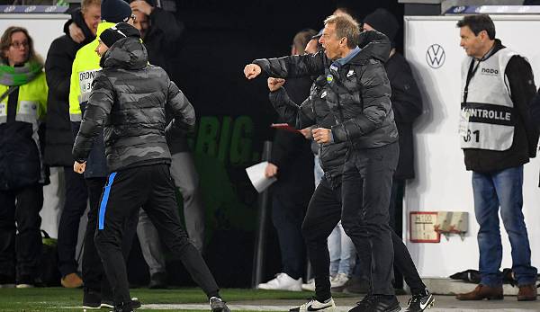 14. Dezember 2019: Beim 1:0 gegen Freiburg gelingt Klinsmanns erster Sieg, danach folgt ein 1:0 in Leverkusen und ein 0:0 gegen Gladbach - Hertha scheint zum Ende des Jahres stabilisiert. Die Hinrunde beenden die Berliner als Zwölfter.