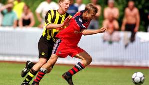 PAUL THOMIK: Nach 40 Zweitligaspielen für die SpVgg Unterhaching war er mit Unterbrechungen fünf Jahre lang für den VfL Osnabrück aktiv und fungiert seit Sommer 2020 als Spielertrainer der 2. Mannschaft des SV Heimstetten in der Kreisliga 3.