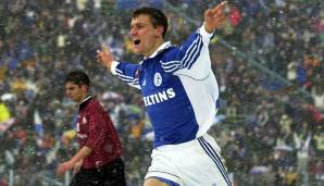 Saison 1999/00: EBBE SAND – 14 Tore in der Bundesliga. In sieben Jahren in Gelsenkirchen stieg er zur Vereinslegende auf. Es ist nicht der letzte Auftritt des Dänen, der 2006 seine Karriere beendete, in dieser Liste.
