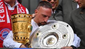 Franck Ribéry (von 2007 bis 2019 beim FC Bayern): 24 Titel holte “König Franck” mit dem FCB und steuerte als unangefochtener Stammspieler, wenn er nicht verletzt war, viel zu den Erfolgen bei. Aktuell spielt er in Italien.