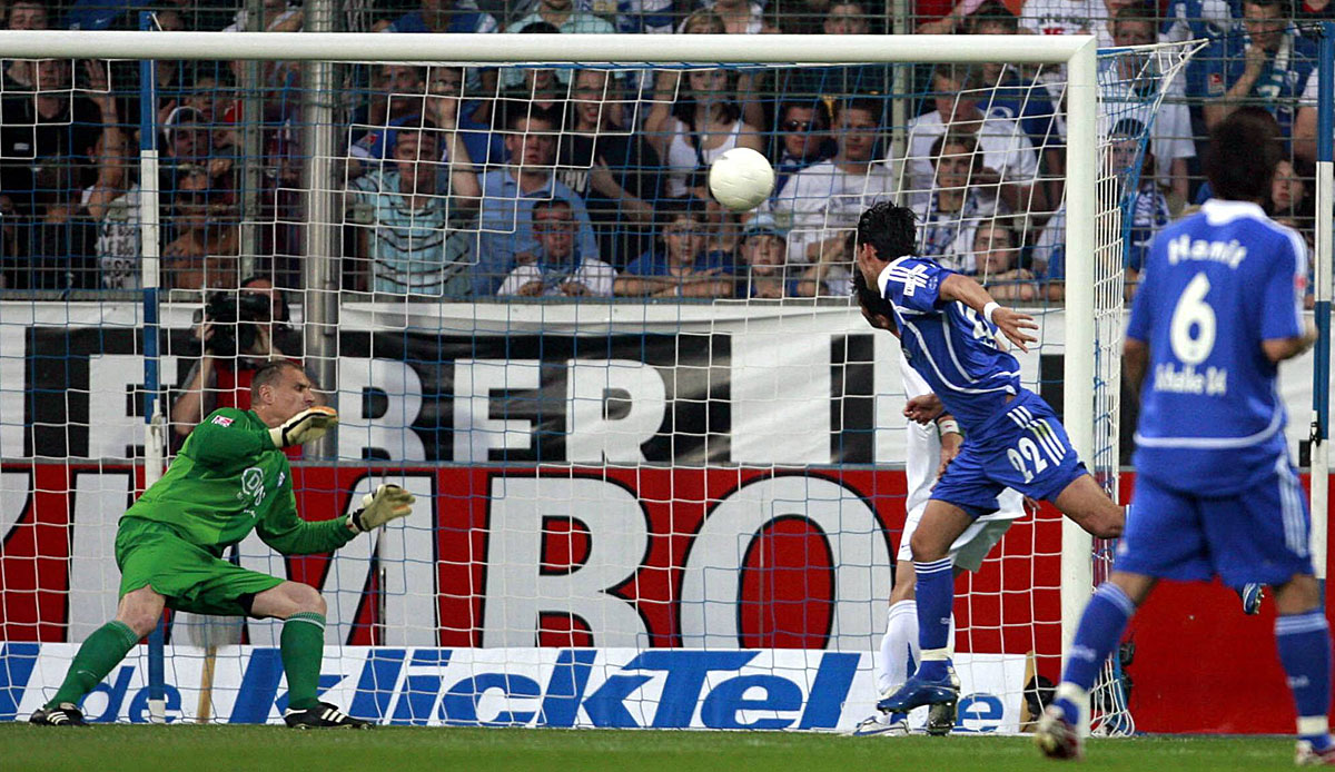 Platz 2: KEVIN KURANYI - zehn Kopfballtore 2006/07 für Schalke 04