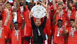 Auch für Julian Nagelsmann war es eine Premiere. Zum ersten Mal gewann der Trainer des FC Bayern die Meisterschaft. "Schwer" sei die Schale gewesen, sagte der Coach bei DAZN.