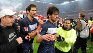 LEVAN KOBIASHVILI (2010 vom FC Schalke): Während seiner viereinhalb Jahre nahmen seine Einsatzzeiten ab. Wegen eines Schlages gegen Schiedsrichter Stark beim Relegations-Duell mit Düsseldorf wurde er monatelang gesperrt. Note: 3,5.