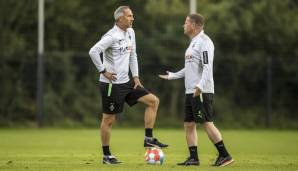 Adi Hütter (l.) im Gespräch mit Max Eberl während der gemeinsamen Zeit bei Borussia Mönchengladbach.