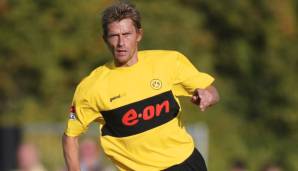 ANDRÉ BERGDÖLMO (31 Jahre alt, 2003/04 von Ajax Amsterdam – Ablöse: 300 Tsd. Euro): Der Innenverteidiger kam von Ajax während einer schwierigen Phase nach Dortmund und machte 37 Pflichtspiele ohne Tor.