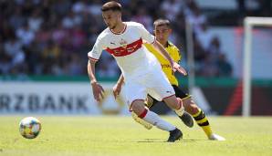Der 18-jährige Mittelstürmer soll zunächst in der zweiten Mannschaft der Bayern eingesetzt werden und mit den Profis trainieren. Dajaku erhält einen Vertrag bis 2023 und soll 1,5 Millionen Euro Ablöse kosten.