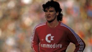 Platz 21: MARK HUGHES (21) - am 14. Mai 1988 holte er sich nach 19 Minuten die Rote Karte ab. Sein Glück: Matthäus hatte kurz zuvor das 1:0 erzielt und machte später auch das 2:0. Bayern gewann 2:1 gegen Stuttgart.