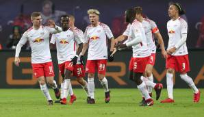 Mit einem 3:1 daheim über den FC Schalke 04 springt RB Leipzig in der Liga auf Platz 2. SPOX präsentiert in Zusammenarbeit mit LigaInsider die Einzelkritik zum Spiel