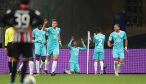Stoßgebet: Joao Victor feiert seinen Treffer zum Wolfsburger 2:0 in Frankfurt.