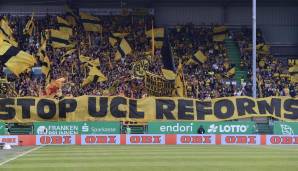 Fans von Borussia Dortmund protestierten beim Auswärtsspiel in Fürth gegen die CL-Reform.