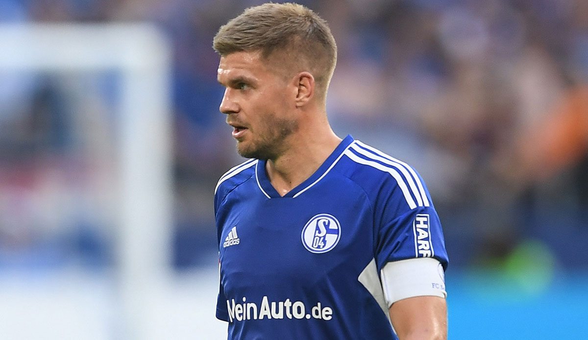 SIMON TERODDE (34, Schalke 04) - Der Veteran. Oft schon haben sie nach ihm gerufen, wenn er mal wieder einen Verein mit einer genialen Zweitliga-Saison zum Aufstieg geschossen hat.