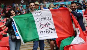 GAZZETTA DELLO SPORT: "Italien, wir lieben dich wie verrückt: Wir sind Europameister. Football is coming home.[...] Der Fußball ist auch in Italien zu Hause, einem wunderschönen azurblauen Haus. Wir sind auf dem Dach Europas."