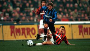 FRANCESCO MORIERO (ab 69. Minute): Von 97 bis 2000 bei Inter, anschließend spielte der Flügelspieler noch für Napoli bis 2002. Seither bei zahlreichen kleineren Vereinen als Trainer tätig.