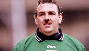NEVILLE SOUTHALL: “Big Nev”, wie der frühere walisische Nationalkeeper aufgrund seiner Statur genannt wurde, legte trotz Übergewichts eine prunkvolle Karriere hin: 92-facher Nationalspieler, zweifacher Meister und Britischer Fußballer des Jahres 1985.