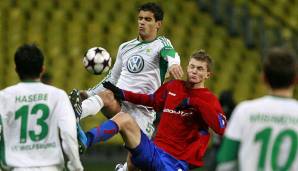 Platz 5: Ricardo Costa (VfL Wolfsburg, OSC Lille, FC Valencia, FC Granada) – 9 Rote Karten.
