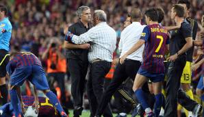 17. August 2011: Nächster Clasico, nächster Eklat. Mourinho fasst Barcas Co-Trainer Tito Vilanova in einer Rudelbildung gegen Ende der Partie ins Auge. Wieder wird er zwei Spiele lang gesperrt.