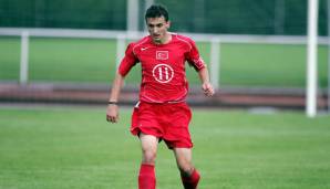 MURAT DURUER: Von der U16 bis zur U23 war Duruer Stammgast in den türkischen Auswahlteams und kam auch in der A-Nationalmannschaft zum Einsatz. Zuletzt spielte er für Istanbulspor, ehe er vereinslos wurde.