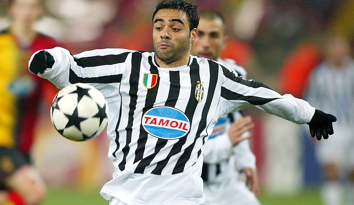 Der 42-jährige Miccoli, der von 2002 bis 2007 sogar für Juventus stürmte, soll während seiner Zeit bei Palermo von 2007 bis 2013 mit Gewalt, Erpressung und Drohungen eine fünfstellige Summe (12.000 Euro) von einem Disco-Besitzer zurückgefordert haben.