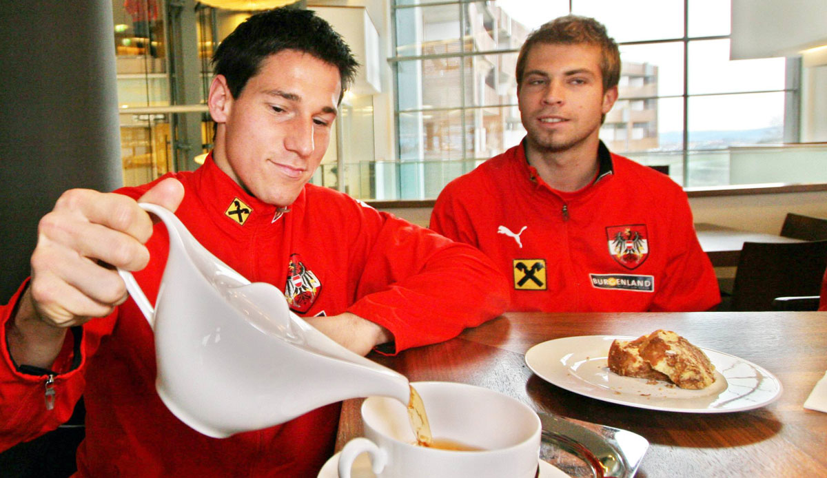 Helge Payer (l.) und Andreas Ivanschitz spielten von 2000 bis 2006 gemeinsam für den SK Rapid Wien und außerdem für die österreichische Nationalmannschaft.