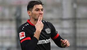 "Er hat noch einen Vertrag mit Leverkusen, und sie haben klargemacht, dass sie diesen verlängern wollen", sagte Berater Pedro Aldave dem argentinischen Sender Radio Colonio Ende Juni. Aktuell leidet Alario unter einer hartnäckigen Muskelverletzung.