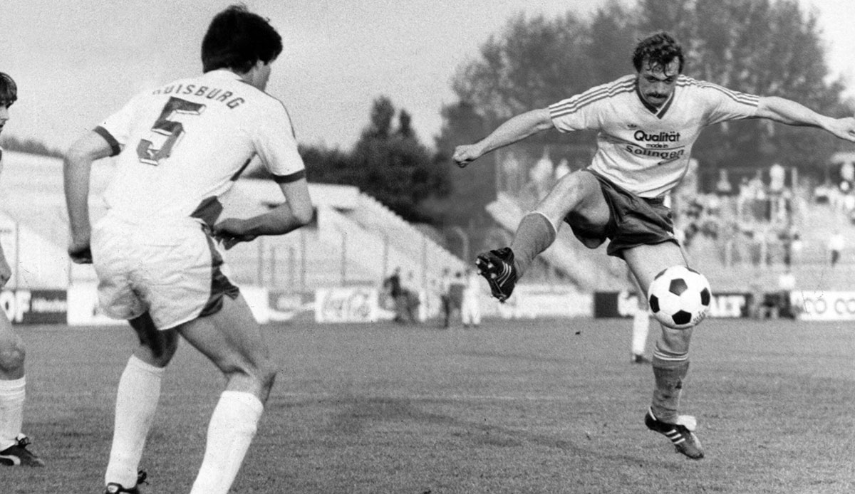 ENGELBERT BUSCHMANN: Spielte von 1987 bis 1991 für Kocaelispor, Ankaragücü und Malatyaspor. Buschi, wie er genannt werden wollte, war in Solingen zuvor Zweitliga-Profi und Metzger. In der Türkei verdiente er besser und schoss 28 Tore.