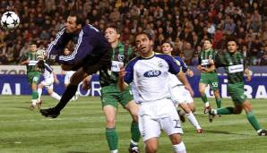 DIRK HEINEN: Erreichte mit Denizlispor 2002/03 sensationell das Achtelfinale des UEFA-Pokals und war in Spielen gegen Lorient, Prag und Lyon der absolute Held mit Wundertaten. Seither eine Legende bei den Fans von Denizlispor.