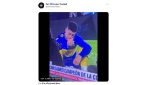 MARCOS ROJO: Ganz entspannt saß der Argentinier nach dem 3:0-Triumph seiner Boca Juniors im Pokalfinale gegen Tigre auf dem Rasen und gönnte sich eine Zigarette.