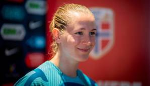 ELISABETH TERLAND (21, SK Brann, Offensivallrounder): Für Norwegen kam sie in der WM-Quali häufig von der Bank, beim SK Brann zaubert sie regelmäßig von Anfang an. Sehr torgefährlich mit 16 Toren und drei Assists in 27 Partien.