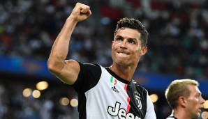 Spektakulärster Transfer: Natürlich der Wechsel von Cristiano Ronaldo von Real zu Juve, den er schon Minuten nach dem CL-Finale gegen Liverpool andeutete. Leicht gekränkt, weil er sich ungeliebt fühlte, ging er für 105 Mio. Euro nach Turin.